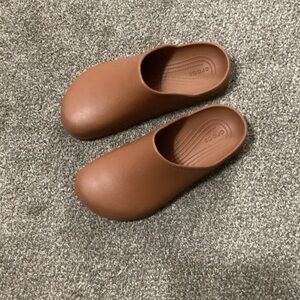 CROCS Classic Brown Slip-Ons